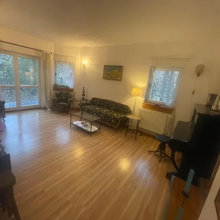 Dom Lesny Z Sauna Poddebie